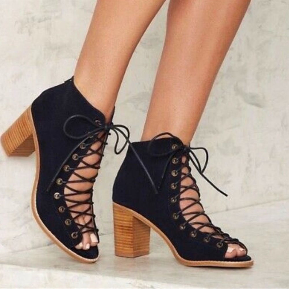 Jeffrey Campbell Cors Suede Bootie 9.5 NEW - Picture 1 of 6